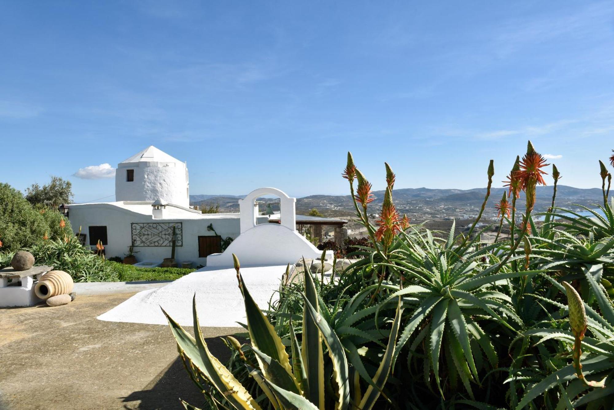 Anastasia'S Windmill And Anastasia'S Studio Plaka  Exterior photo