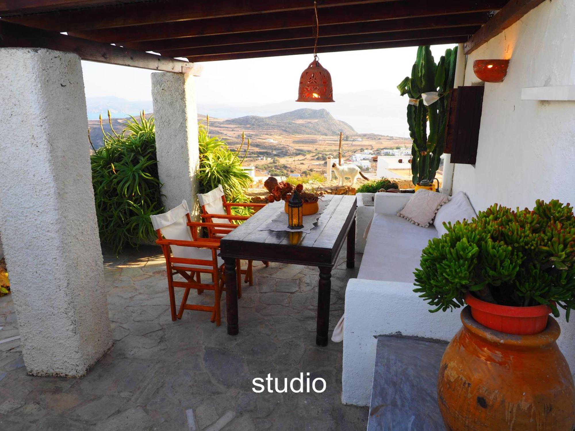 Anastasia'S Windmill And Anastasia'S Studio Plaka  Exterior photo